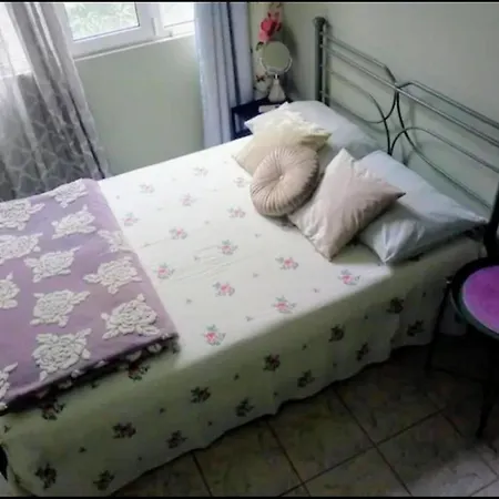 Apartment Violet